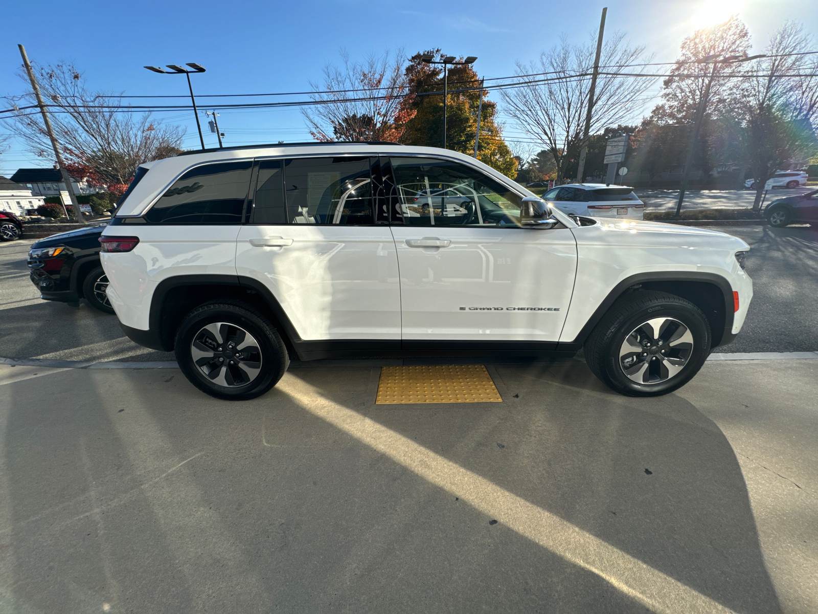 2022 Jeep Grand Cherokee 4xe CHEROKEE 7