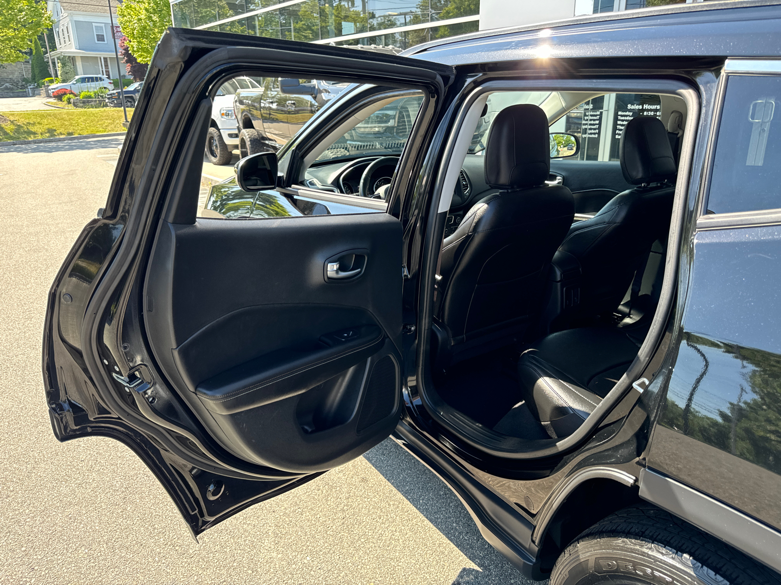 2021 Jeep Compass Latitude 29