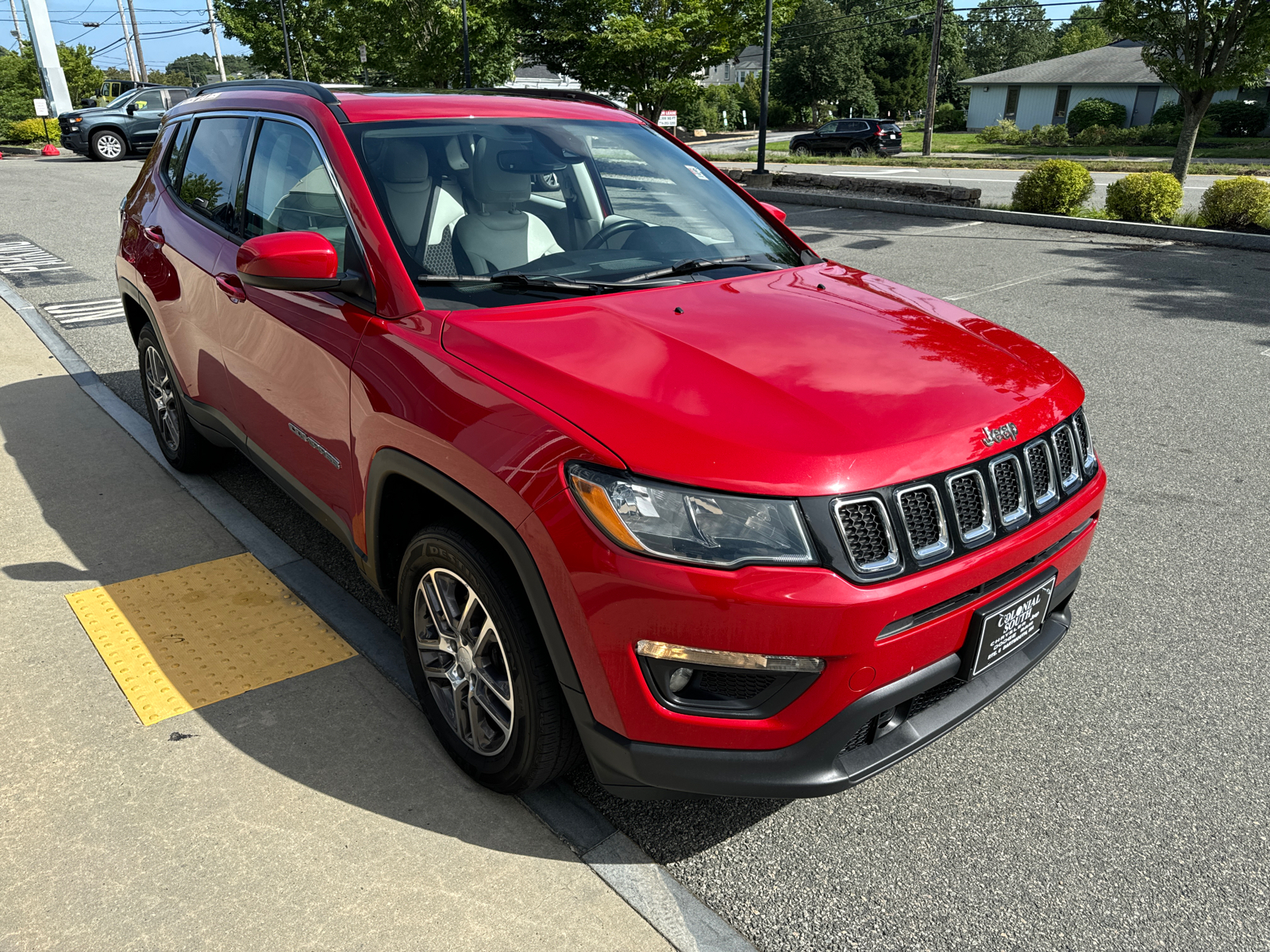 2020 Jeep Compass Latitude w/Sun/Safety Pkg 8