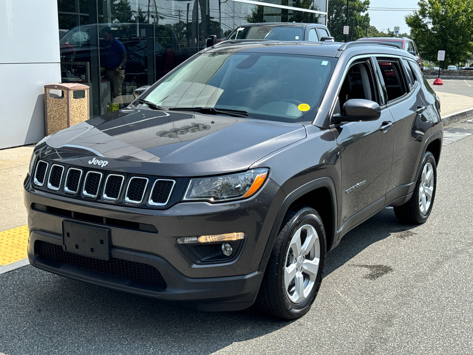 2021 Jeep Compass Latitude 1