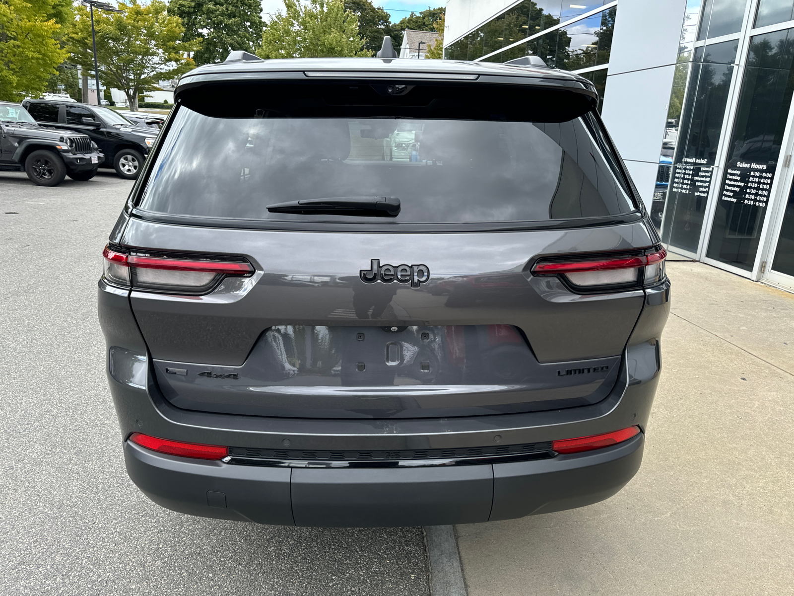 2022 Jeep Grand Cherokee L Limited 5