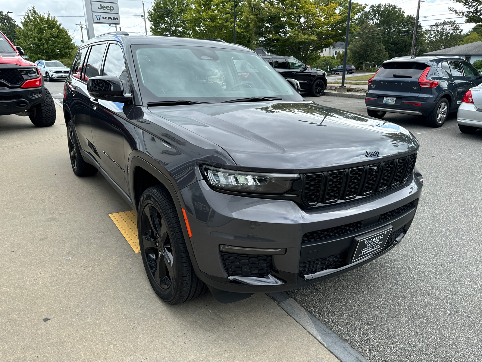 2022 Jeep Grand Cherokee L Limited 8