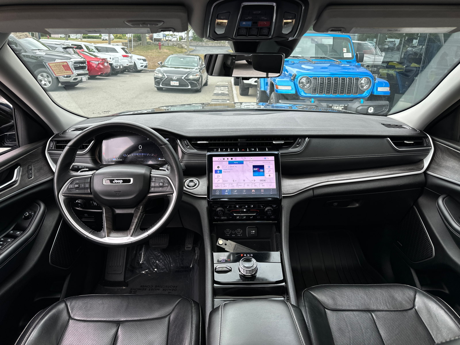 2022 Jeep Grand Cherokee L Limited 34