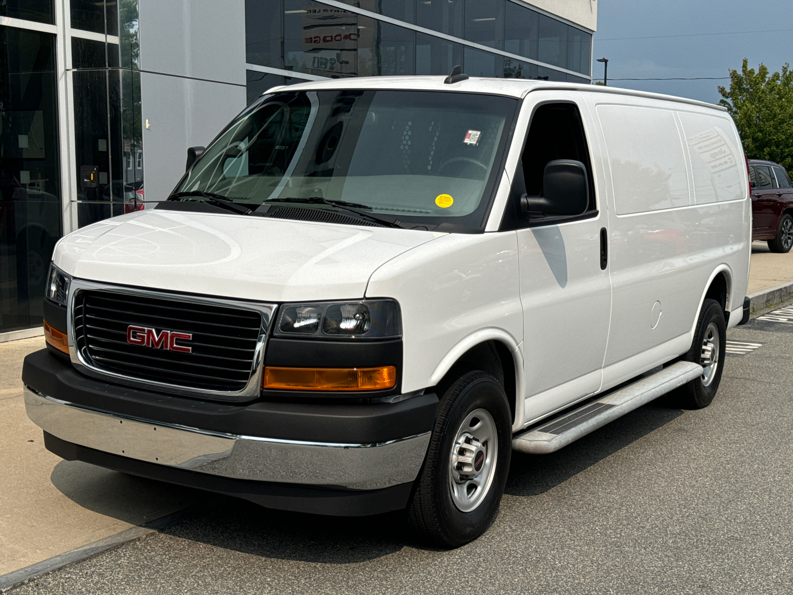 2022 GMC Savana  1