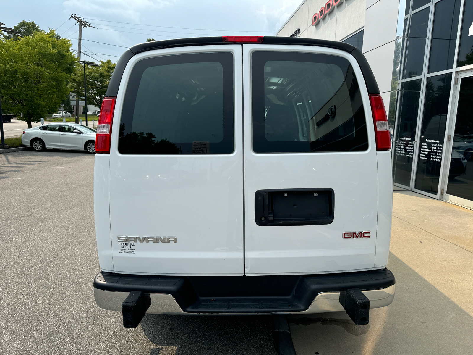 2022 GMC Savana  5