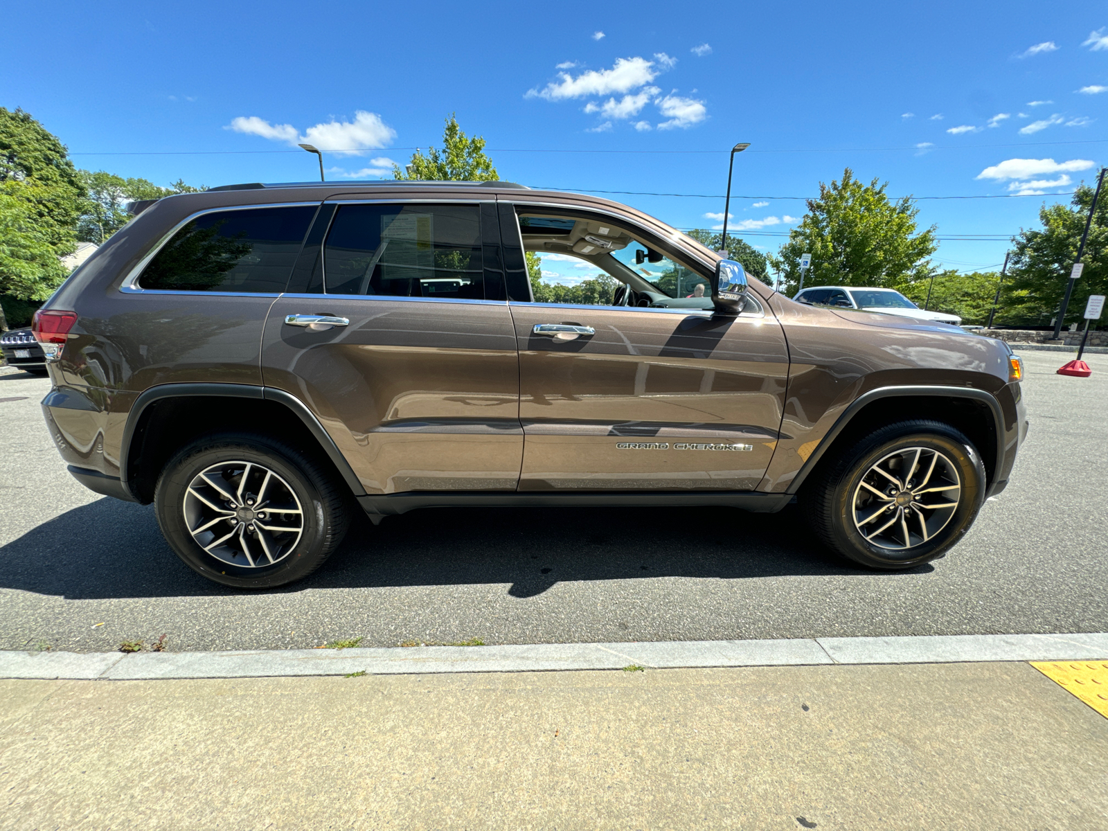 2021 Jeep Grand Cherokee Limited 7