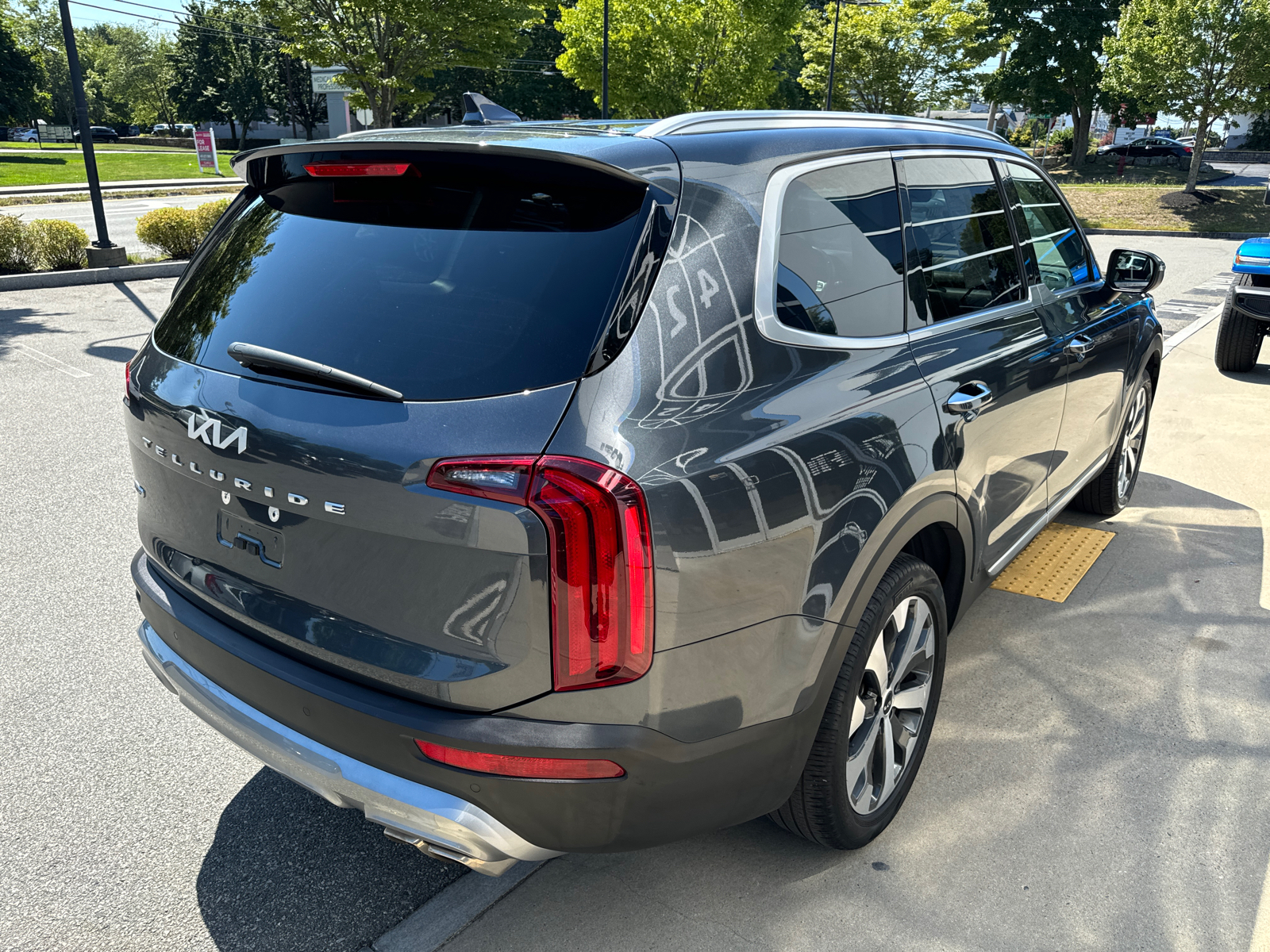 2022 Kia Telluride S 6