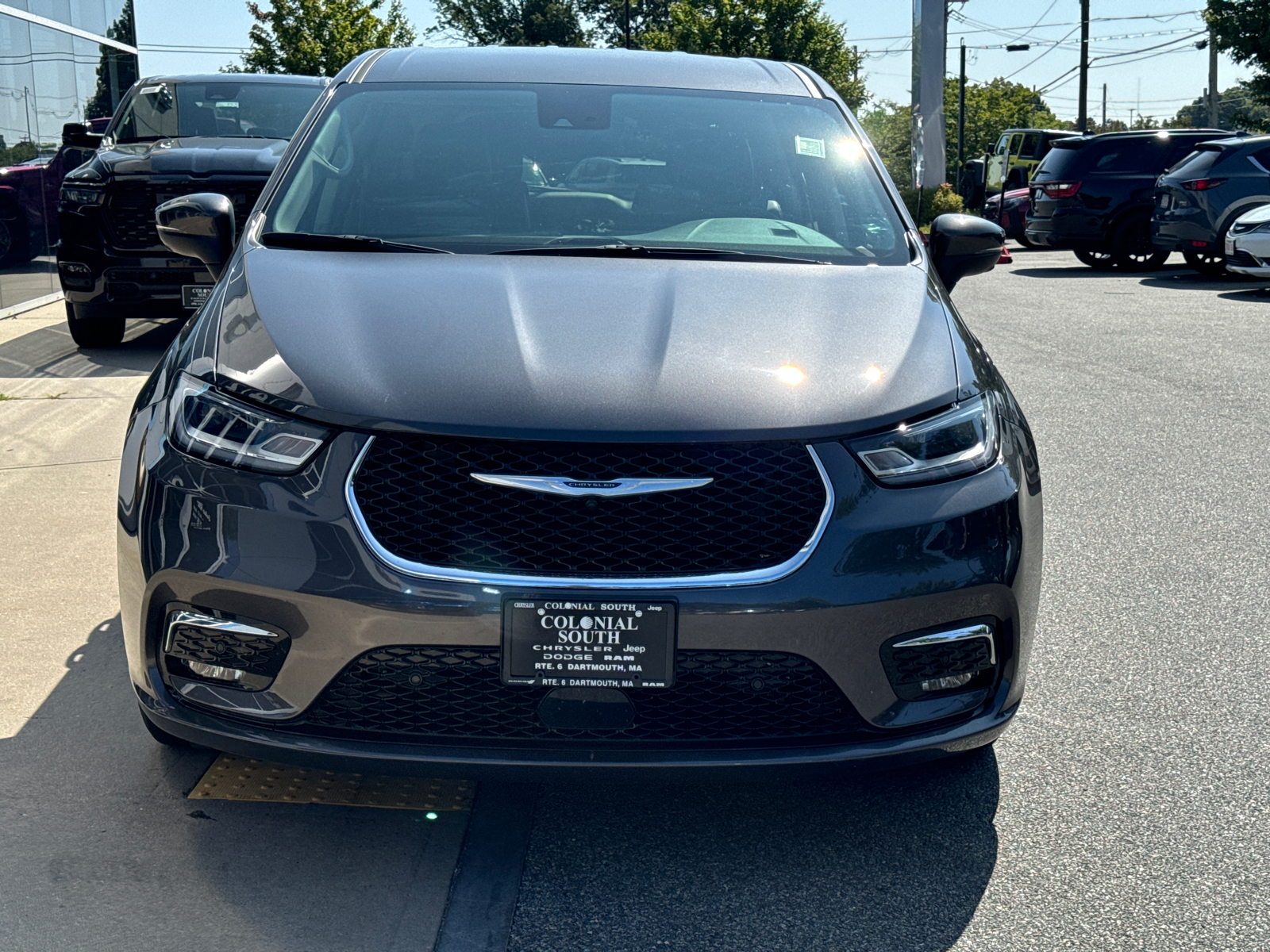 2023 Chrysler Pacifica Hybrid Touring L 39