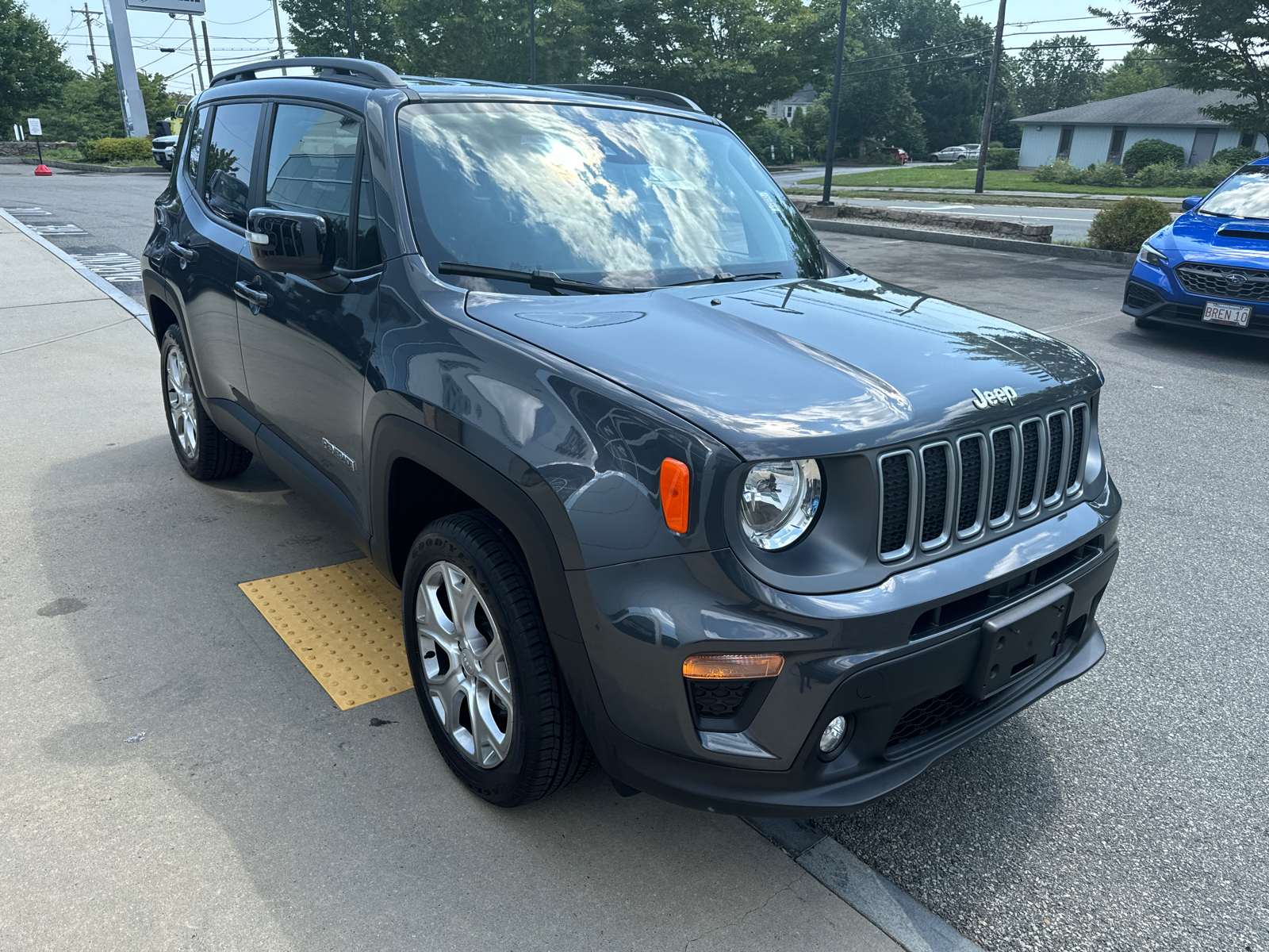 2023 Jeep Renegade Limited 8