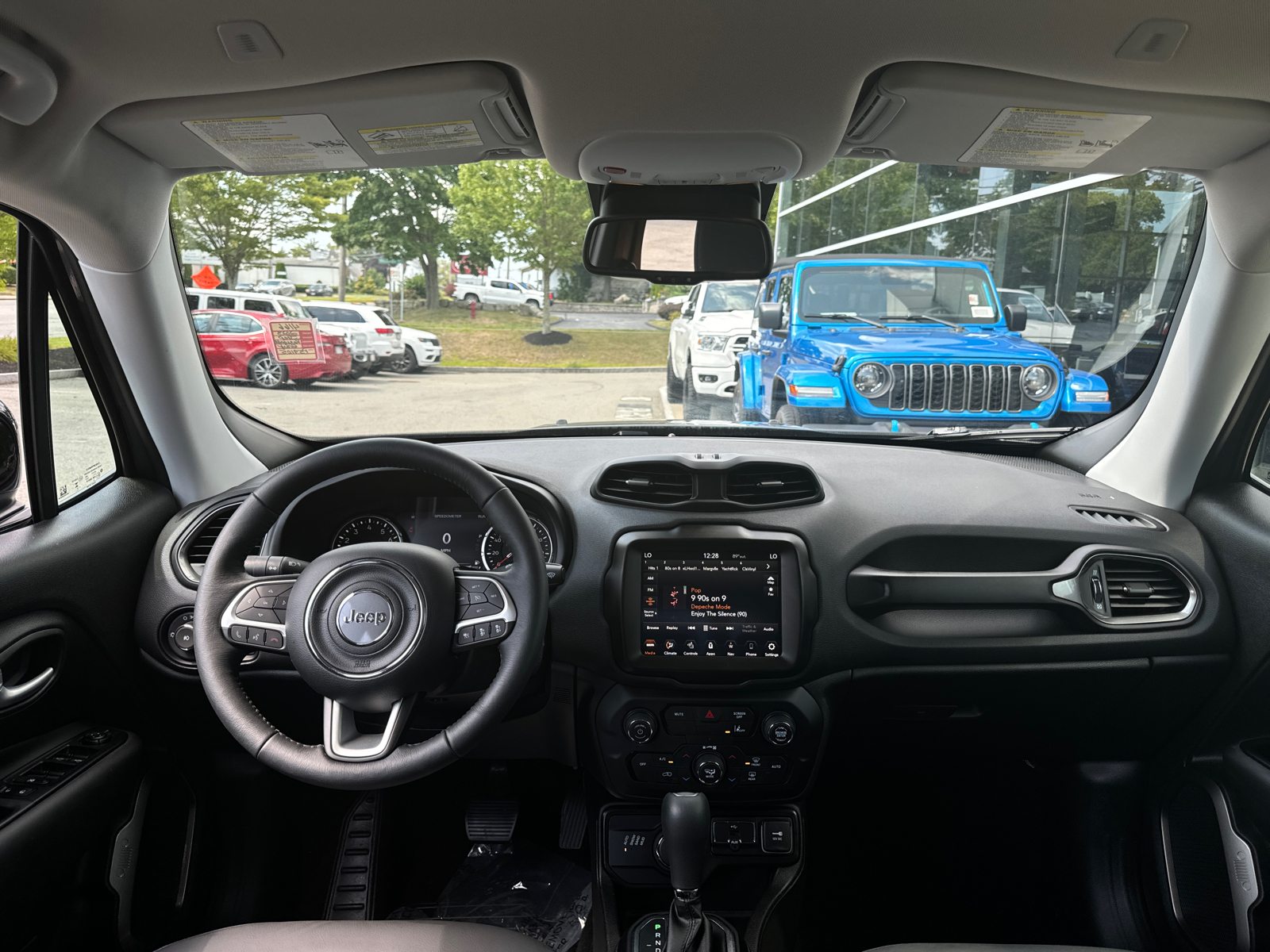 2023 Jeep Renegade Limited 36