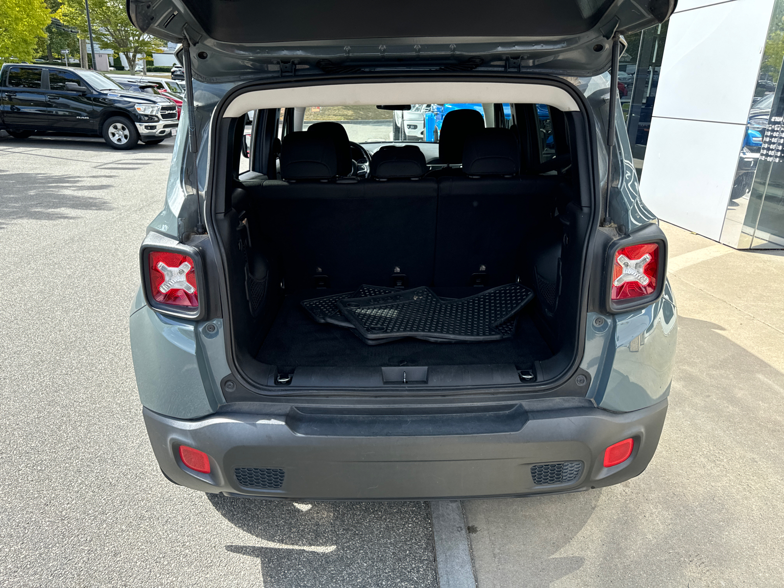 2018 Jeep Renegade Latitude 38