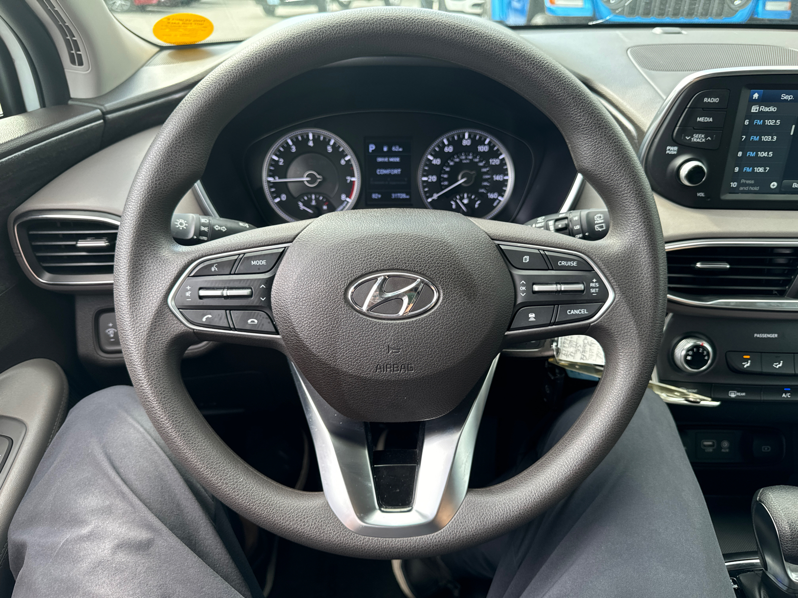 2020 Hyundai Santa Fe SE 16