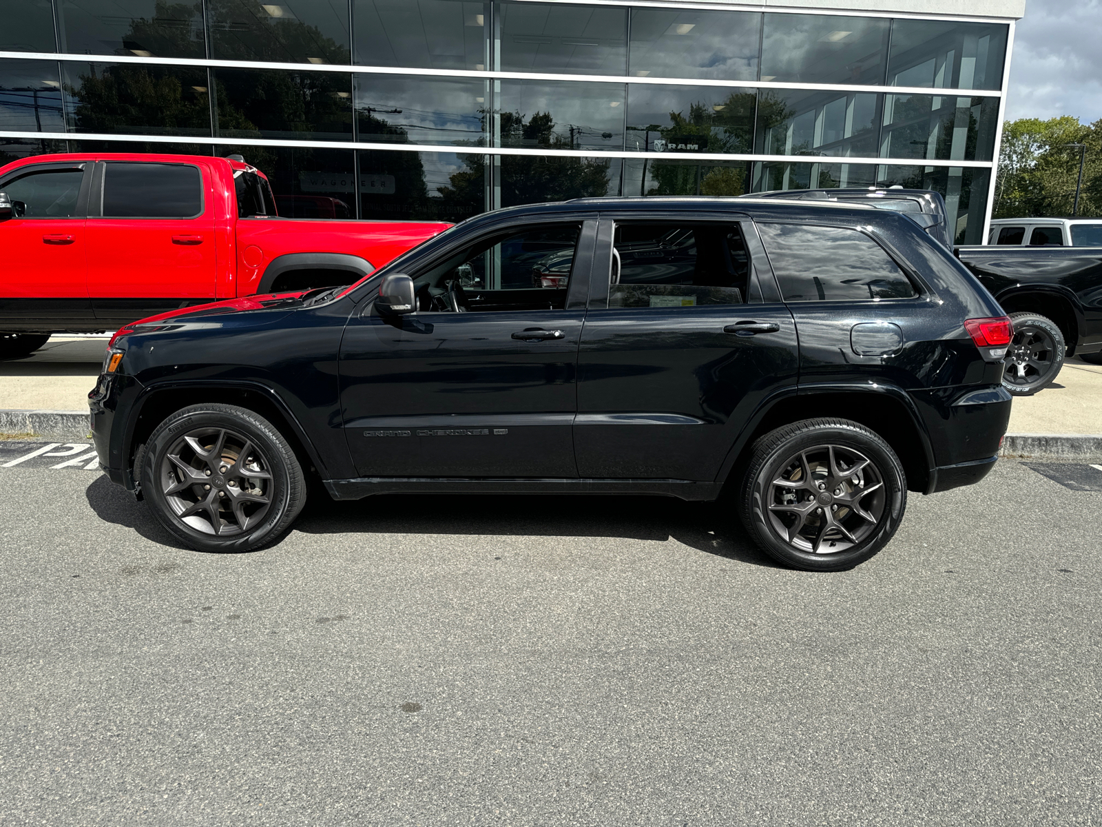 2021 Jeep Grand Cherokee 80th Anniversary 3