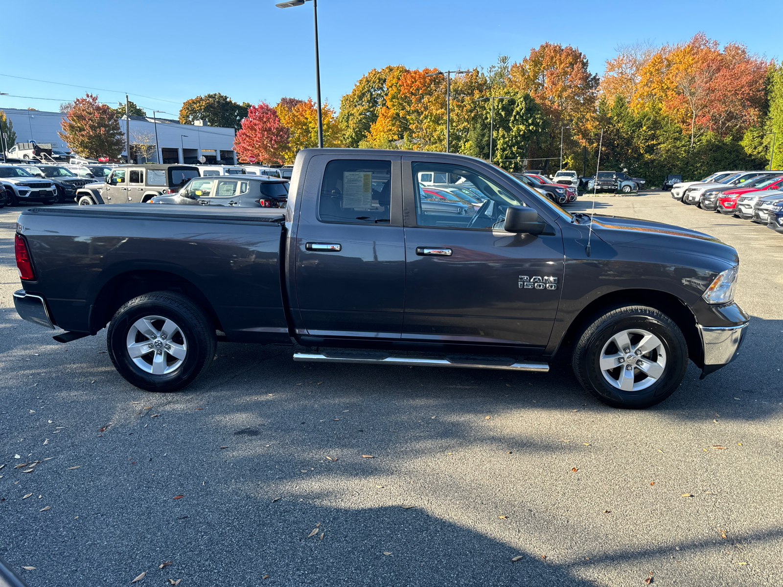 2017 Ram 1500 SLT 4x4 Quad Cab 64 Box 7