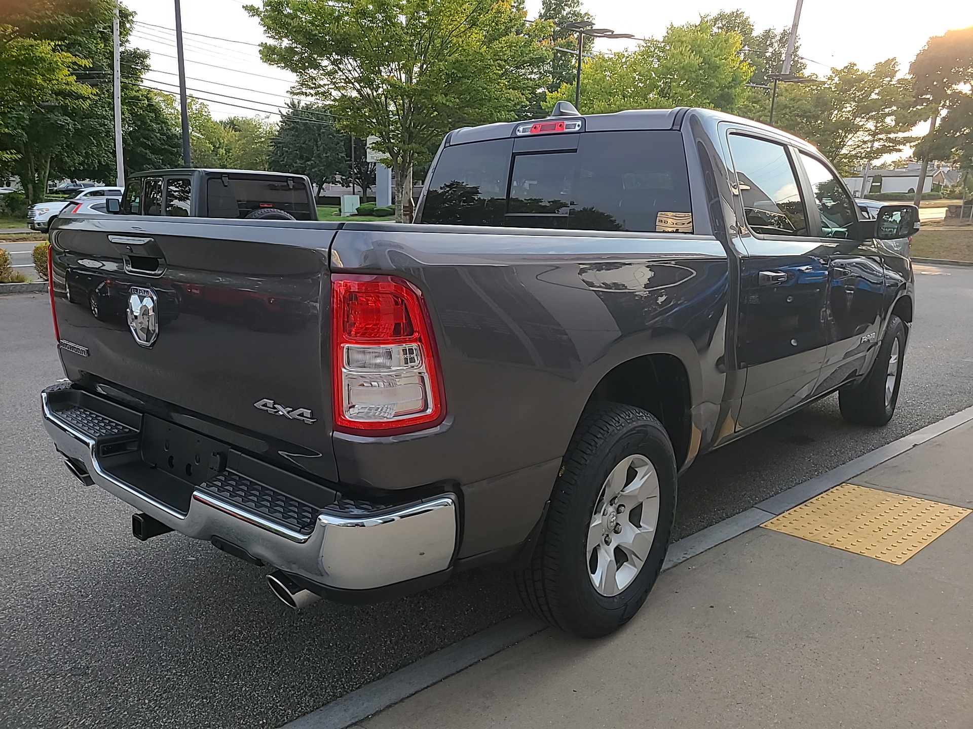 2021 Ram 1500 Big Horn 4x4 Crew Cab 57 Box 4