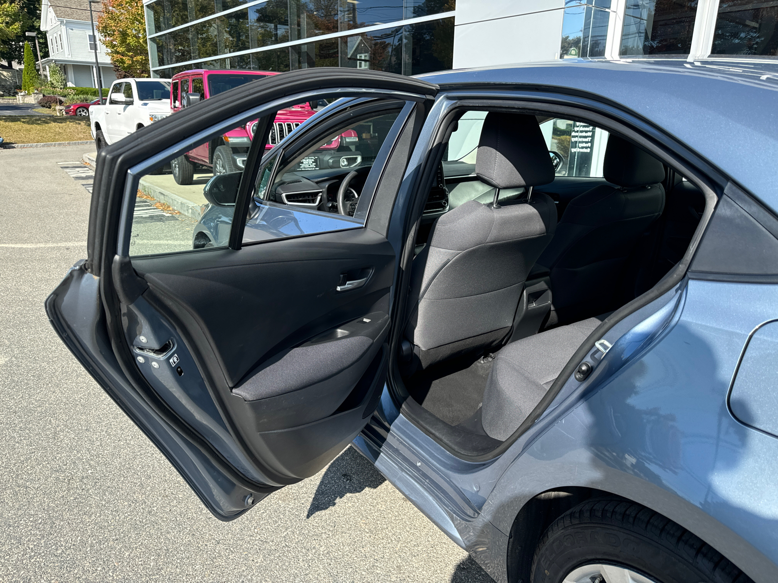 2020 Toyota Corolla LE 30