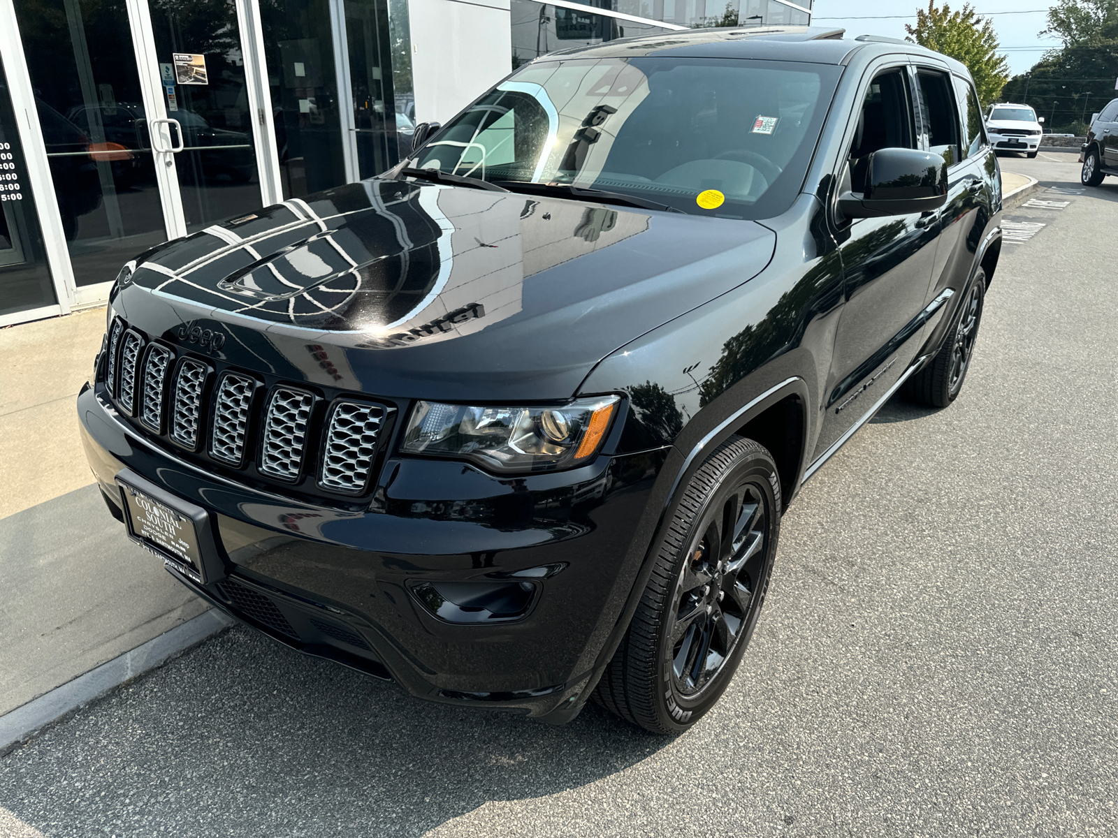 2021 Jeep Grand Cherokee Laredo X 2