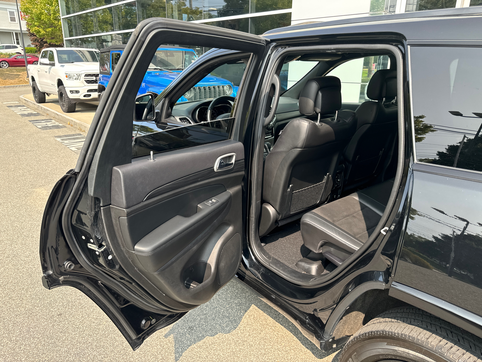 2021 Jeep Grand Cherokee Laredo X 31