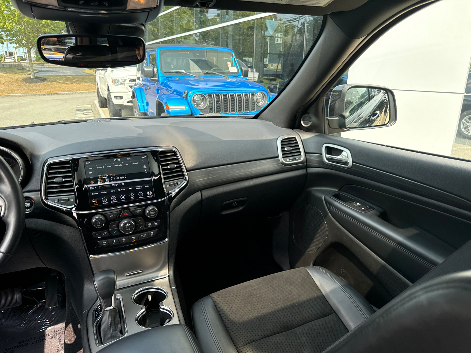 2021 Jeep Grand Cherokee Laredo X 36