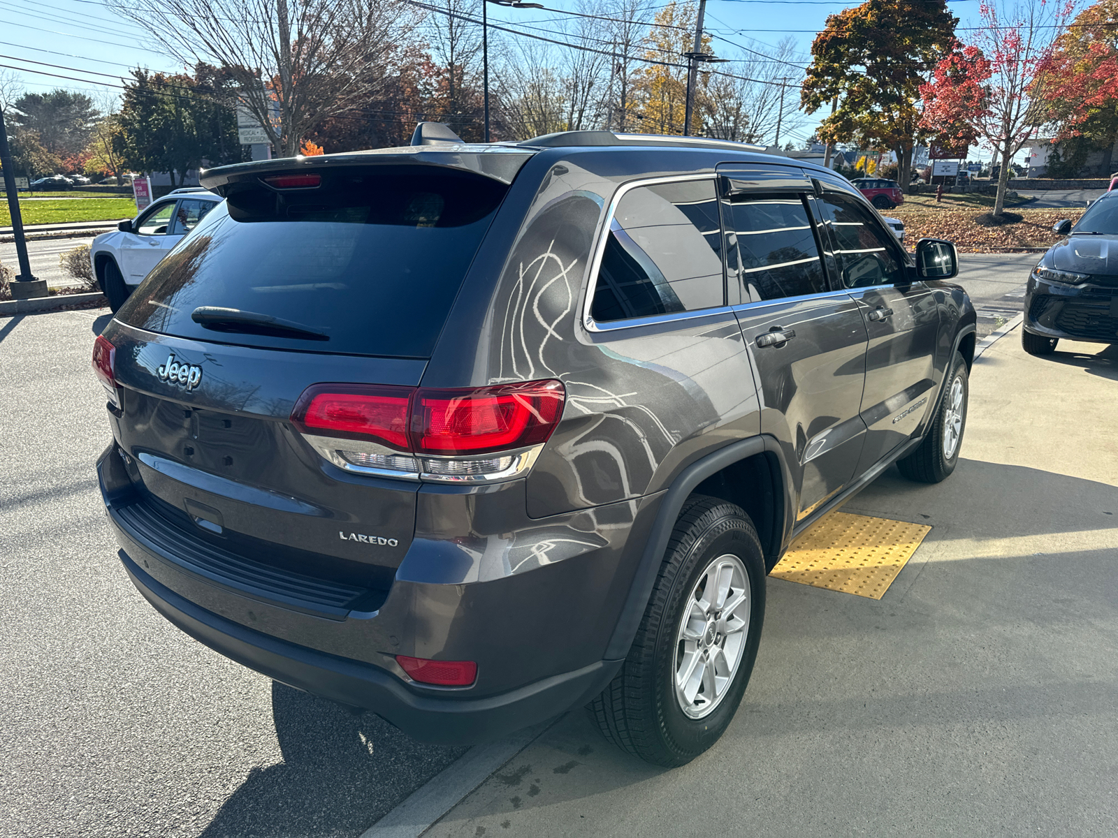 2020 Jeep Grand Cherokee Laredo E 6