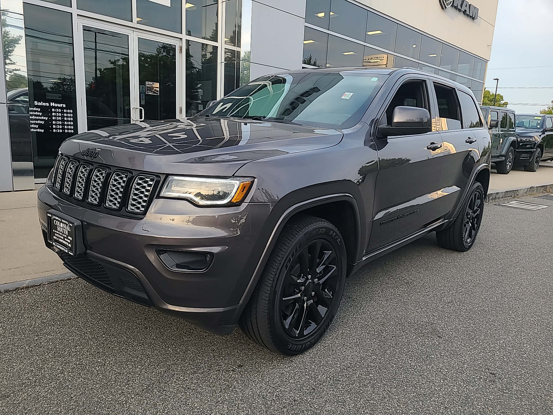 2021 Jeep Grand Cherokee Laredo X 1