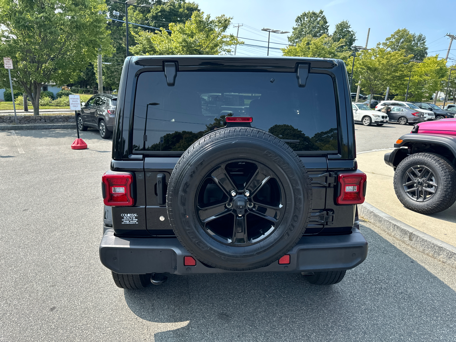 2020 Jeep Wrangler Unlimited Sahara Altitude 5