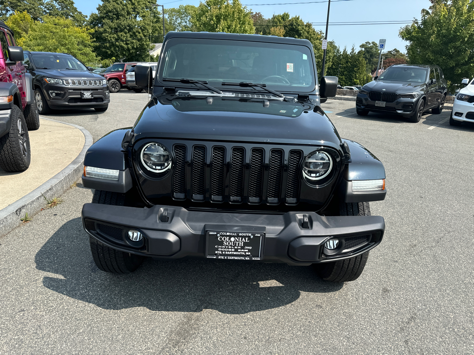 2020 Jeep Wrangler Unlimited Sahara Altitude 9