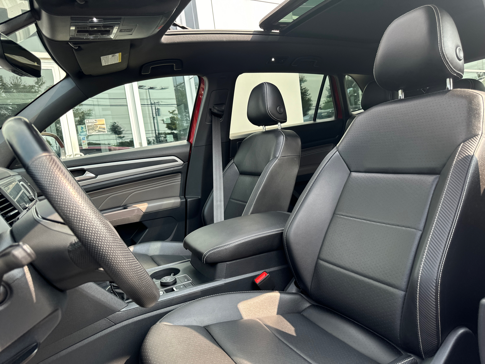 2021 Volkswagen Atlas Cross Sport 3.6L V6 SE w/Technology R-Line 38