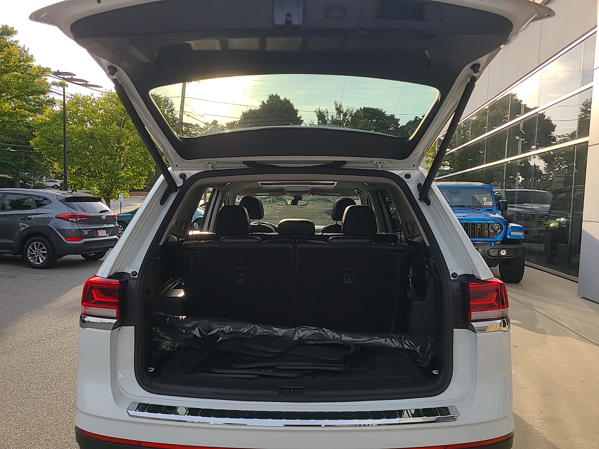 2021 Volkswagen Atlas 3.6L V6 SEL Premium 7