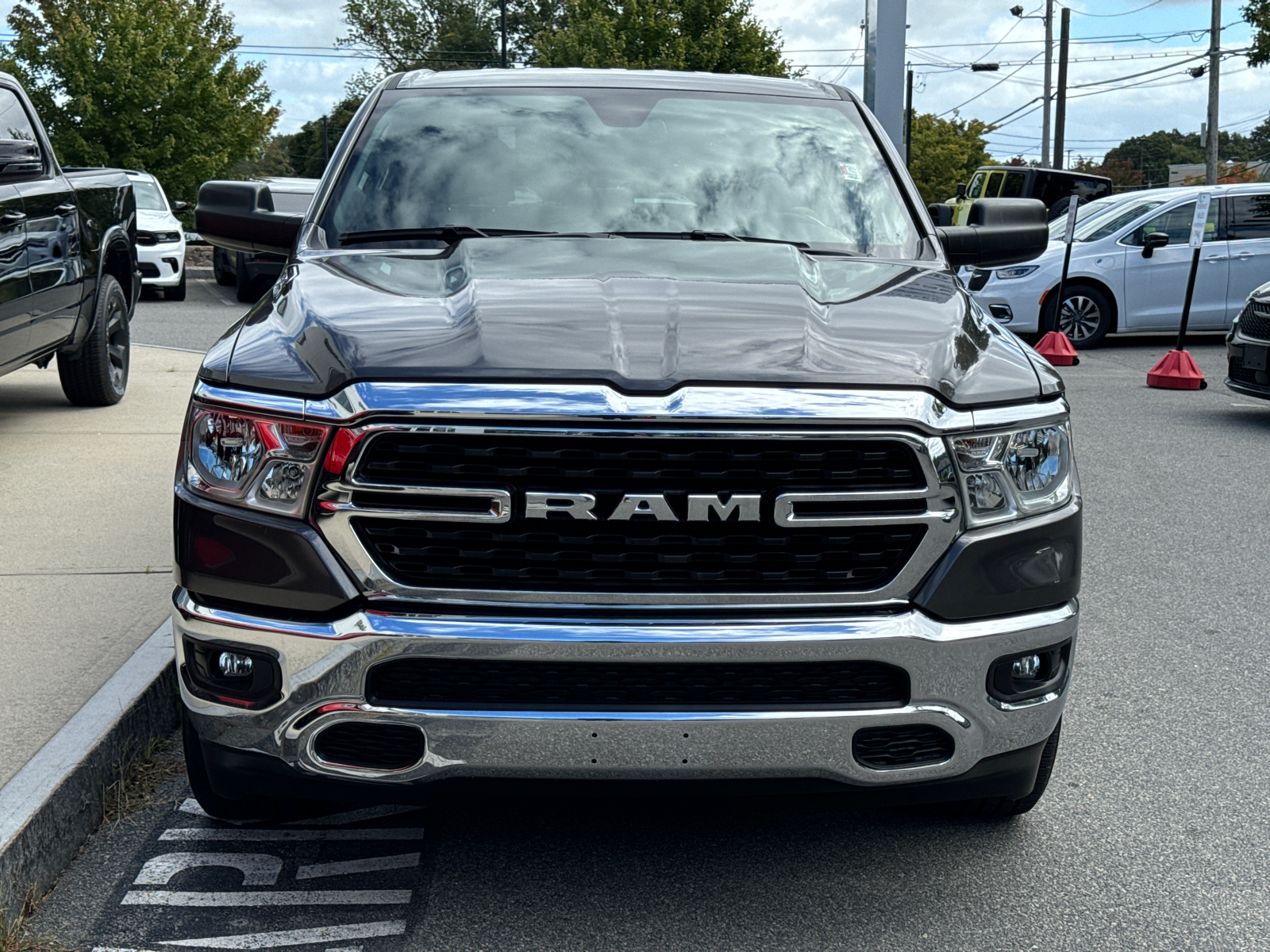 2022 Ram 1500 Big Horn 4x4 Crew Cab 57 Box 36