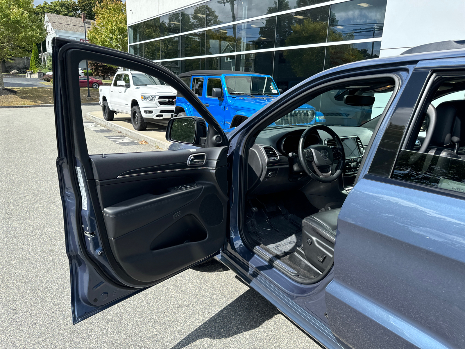 2021 Jeep Grand Cherokee Limited X 11