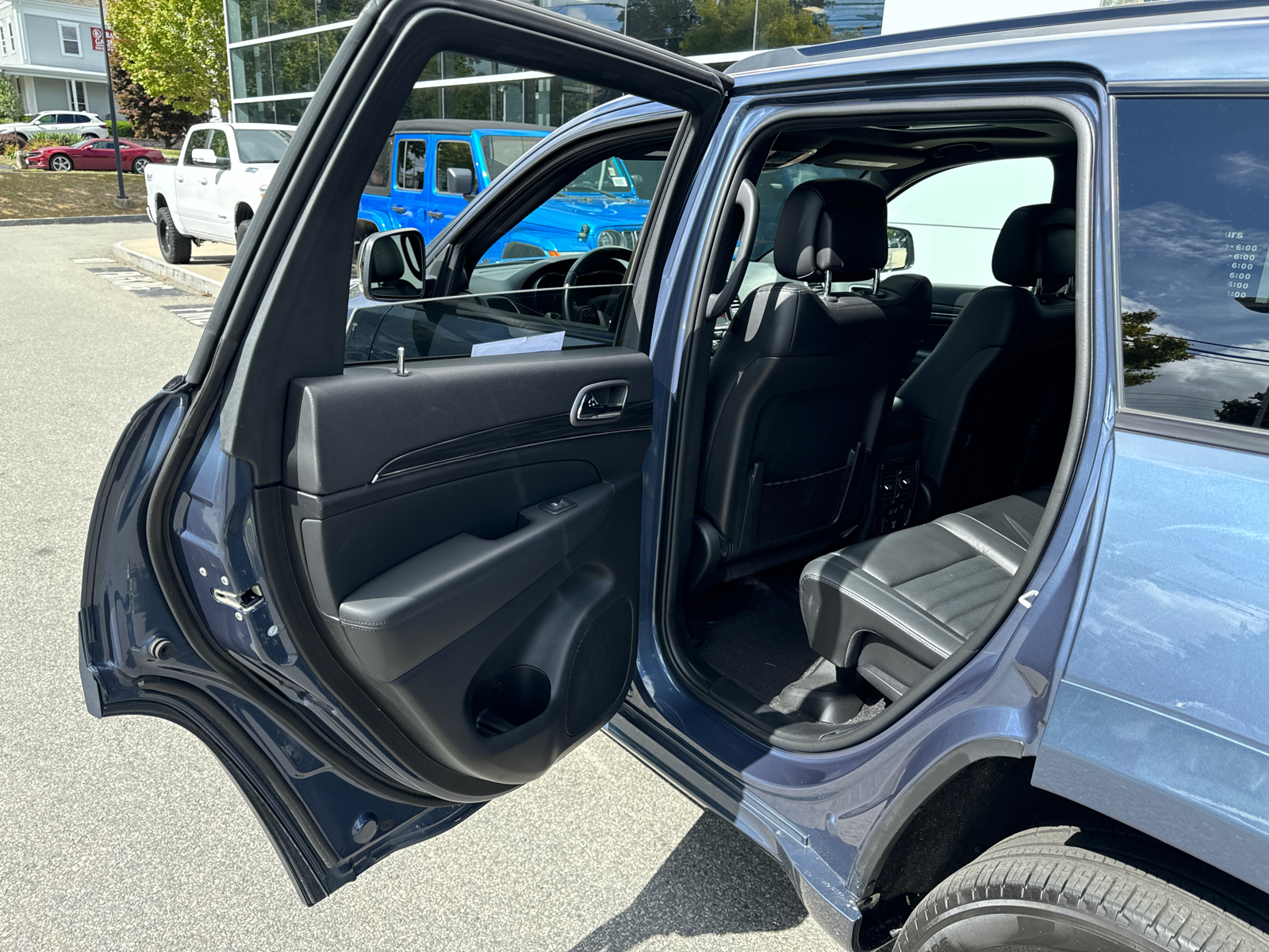 2021 Jeep Grand Cherokee Limited X 30