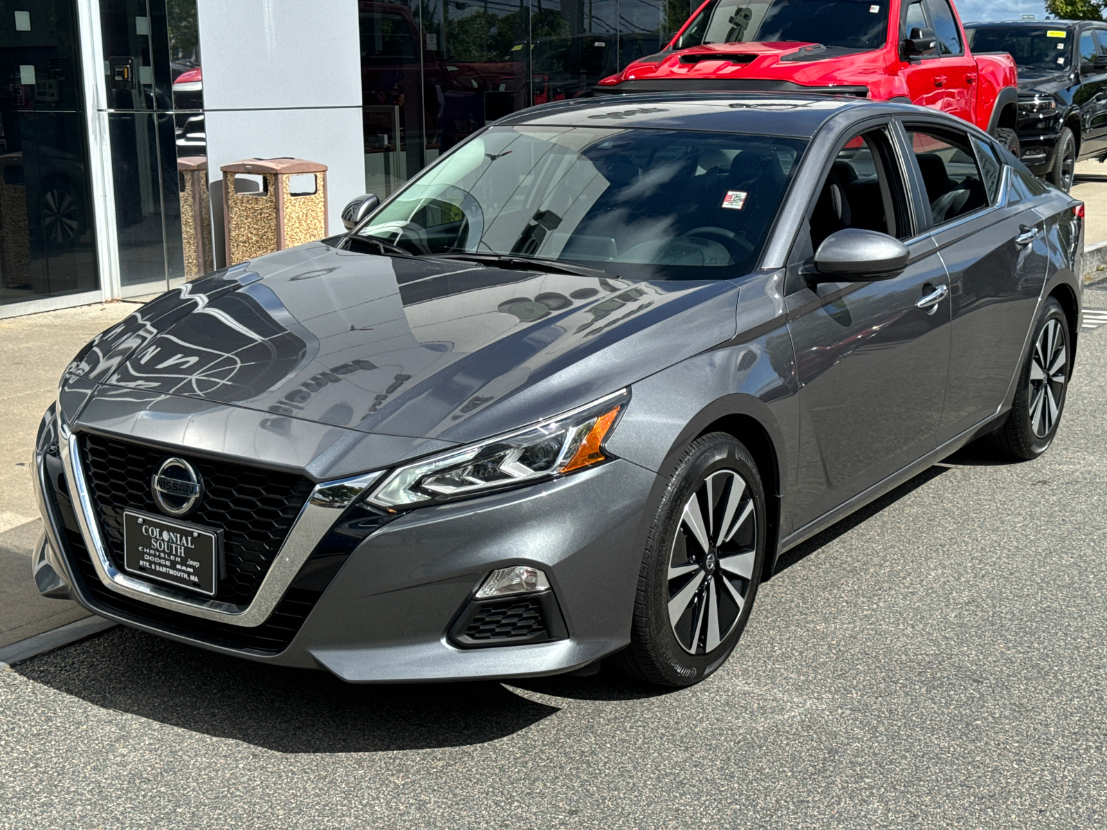 2021 Nissan Altima 2.5 SV 1