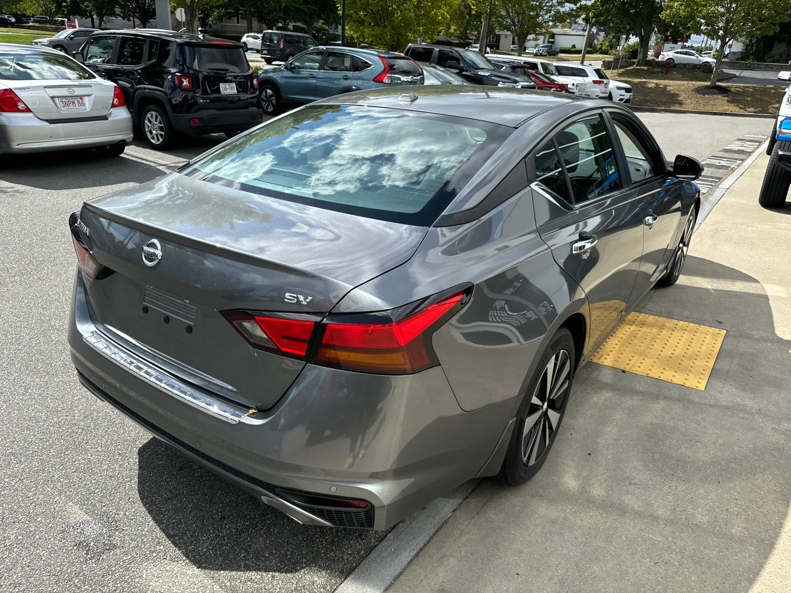 2021 Nissan Altima 2.5 SV 6