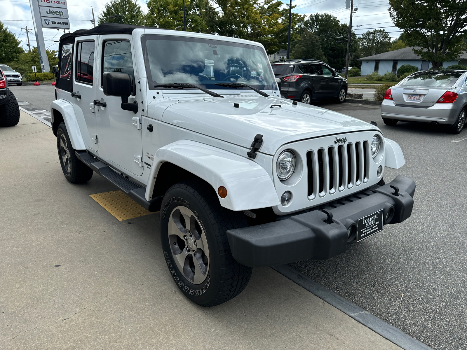 2017 Jeep Wrangler Unlimited Sahara 8