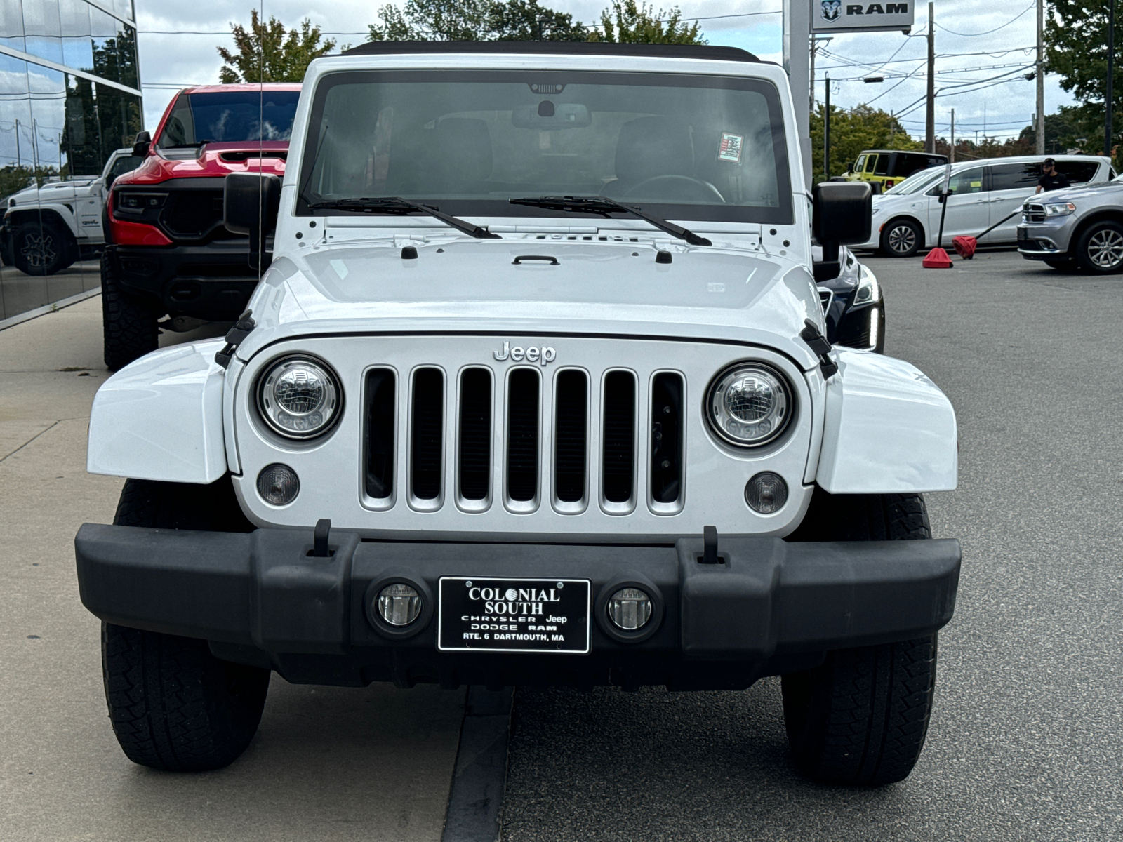 2017 Jeep Wrangler Unlimited Sahara 35