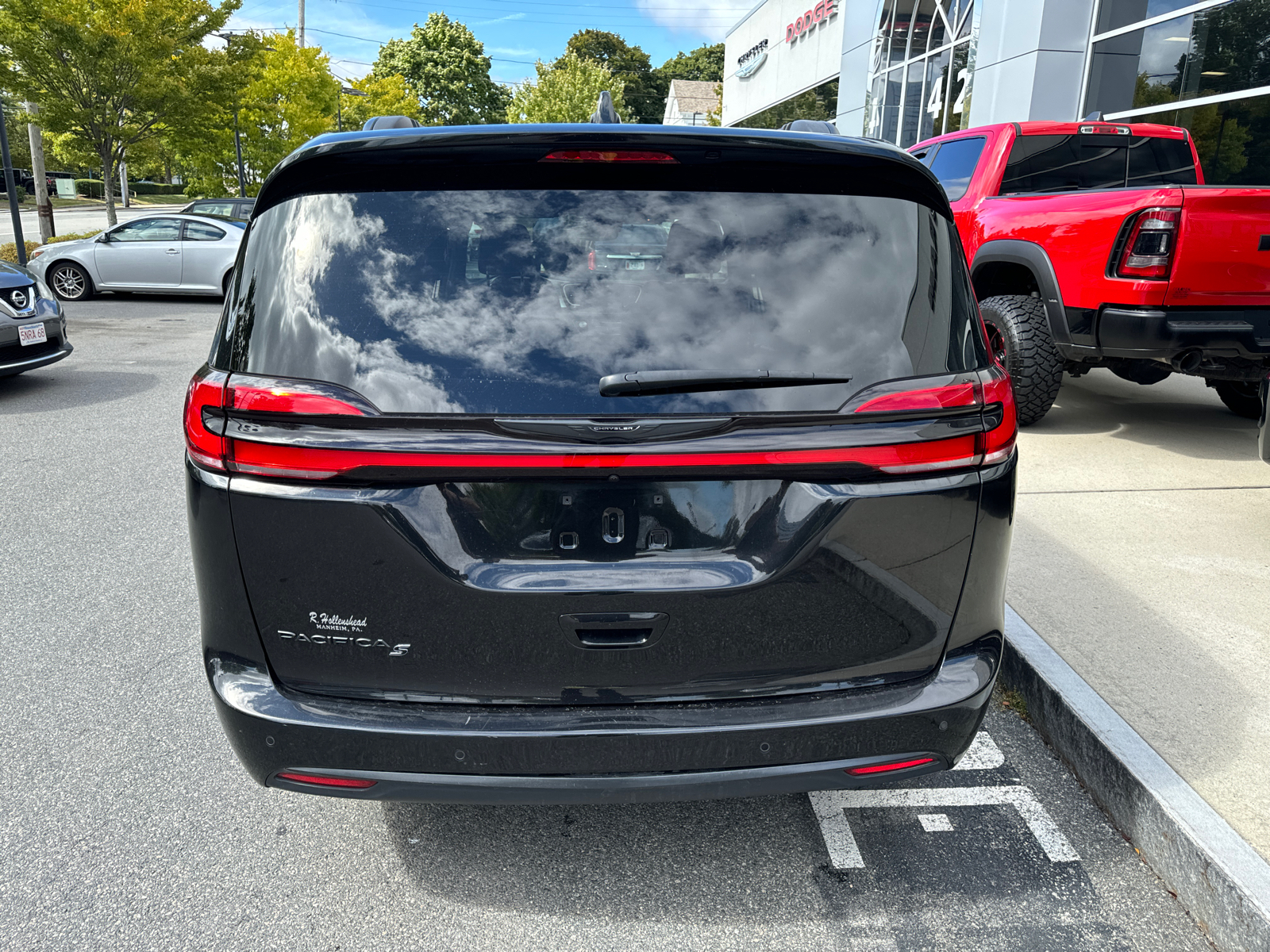 2021 Chrysler Pacifica Touring L 5