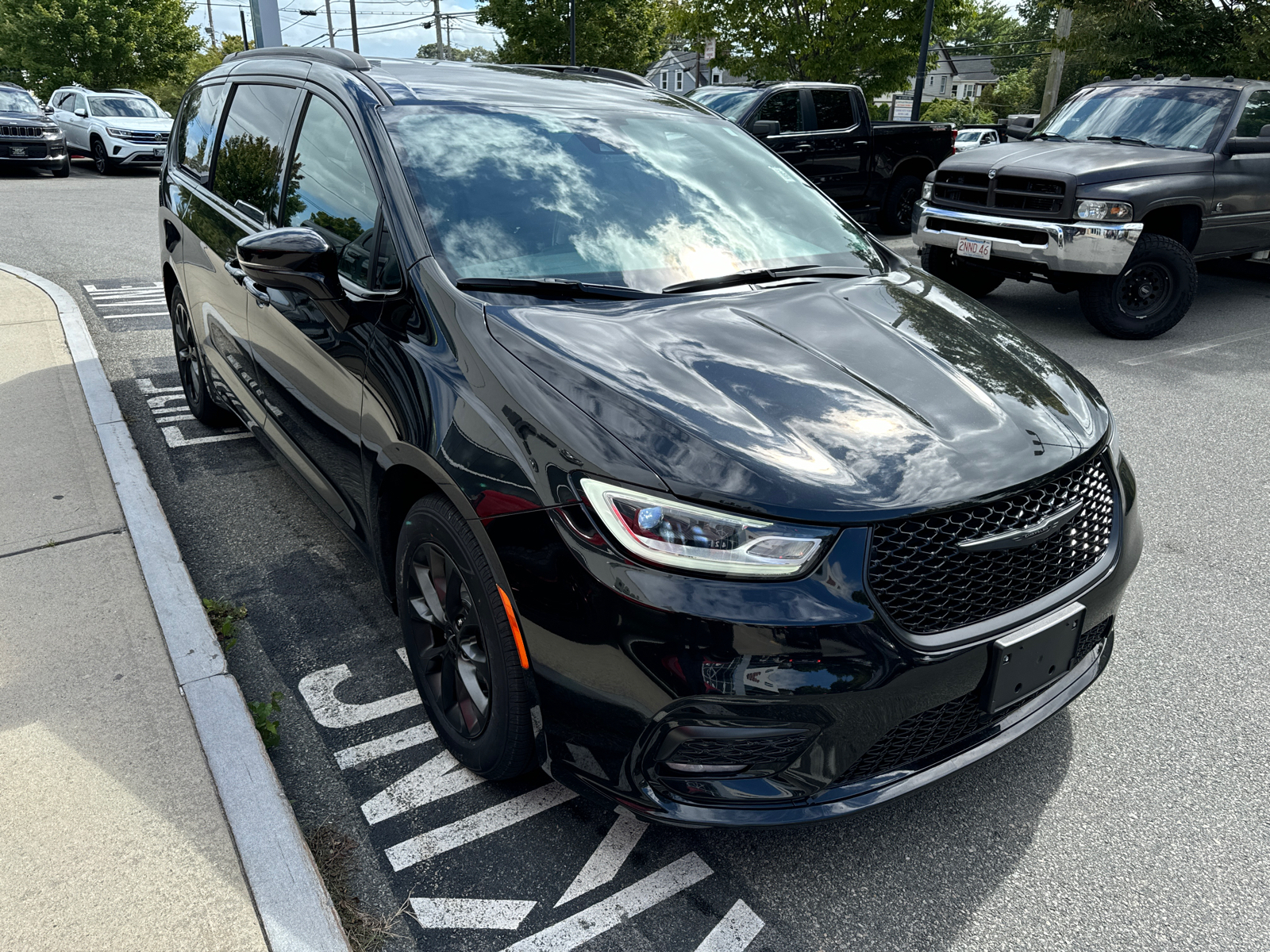 2021 Chrysler Pacifica Touring L 8