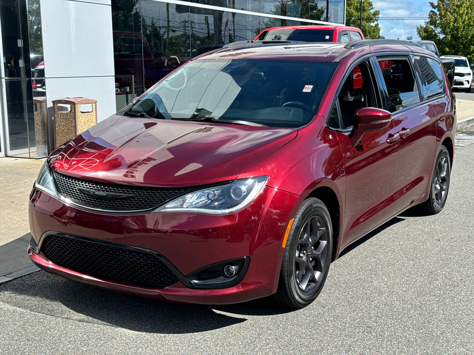 2018 Chrysler Pacifica Limited 1