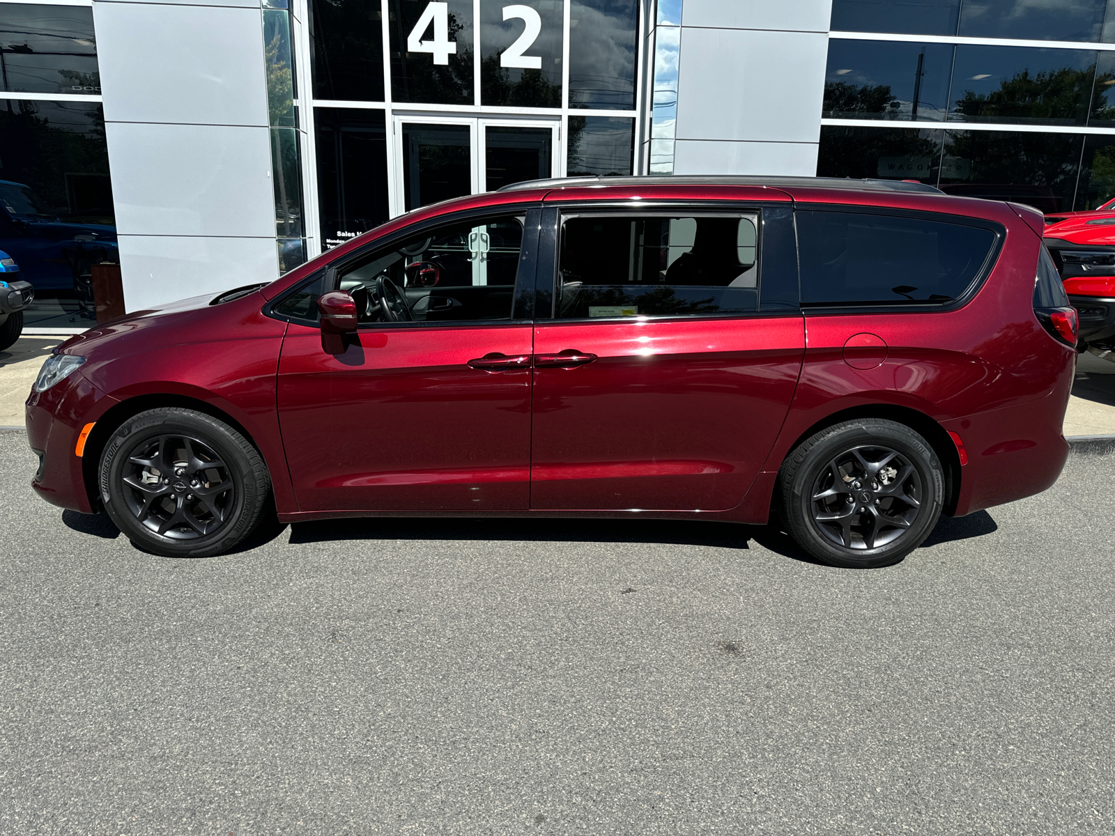 2018 Chrysler Pacifica Limited 3