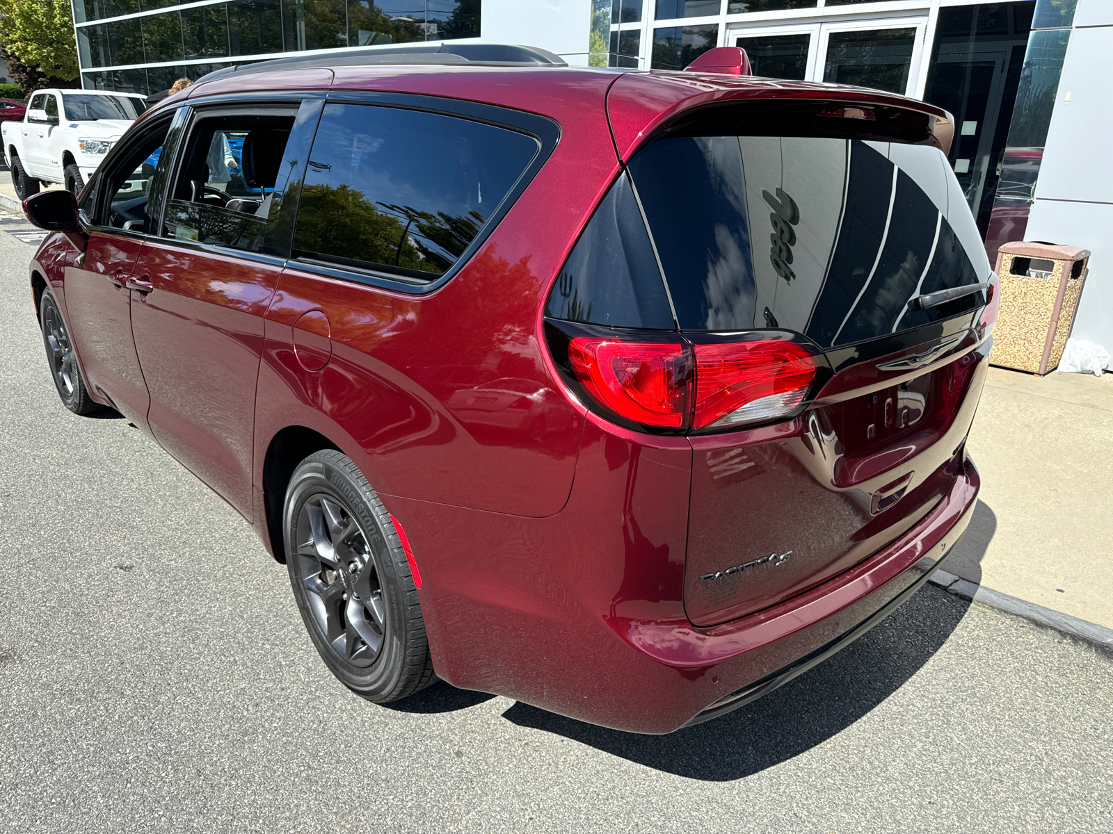 2018 Chrysler Pacifica Limited 4