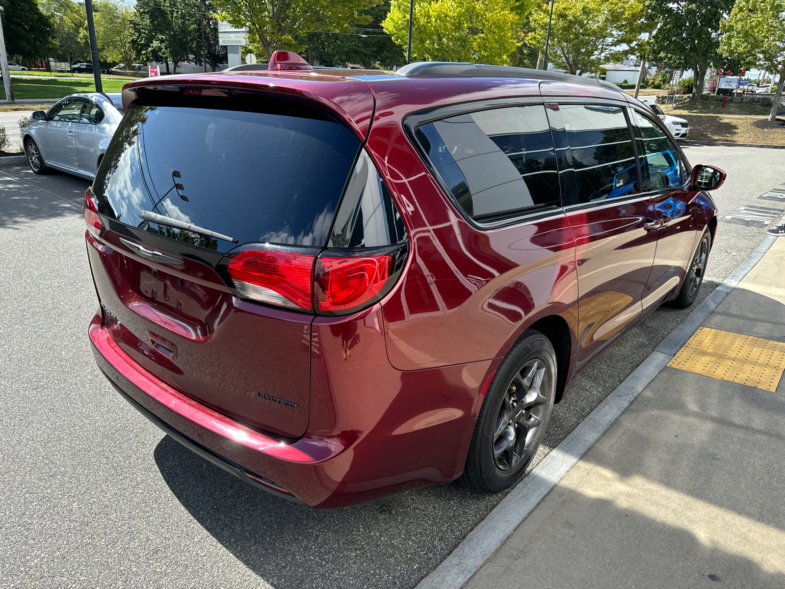 2018 Chrysler Pacifica Limited 6