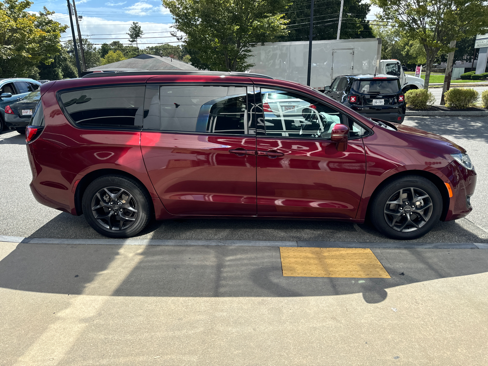 2018 Chrysler Pacifica Limited 7