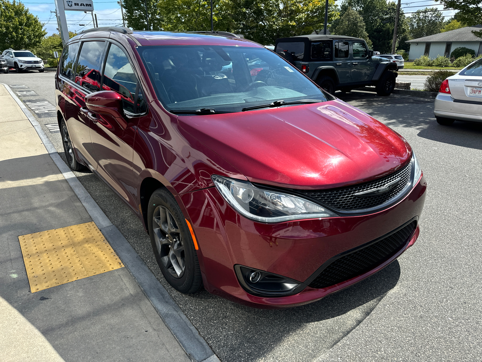 2018 Chrysler Pacifica Limited 8