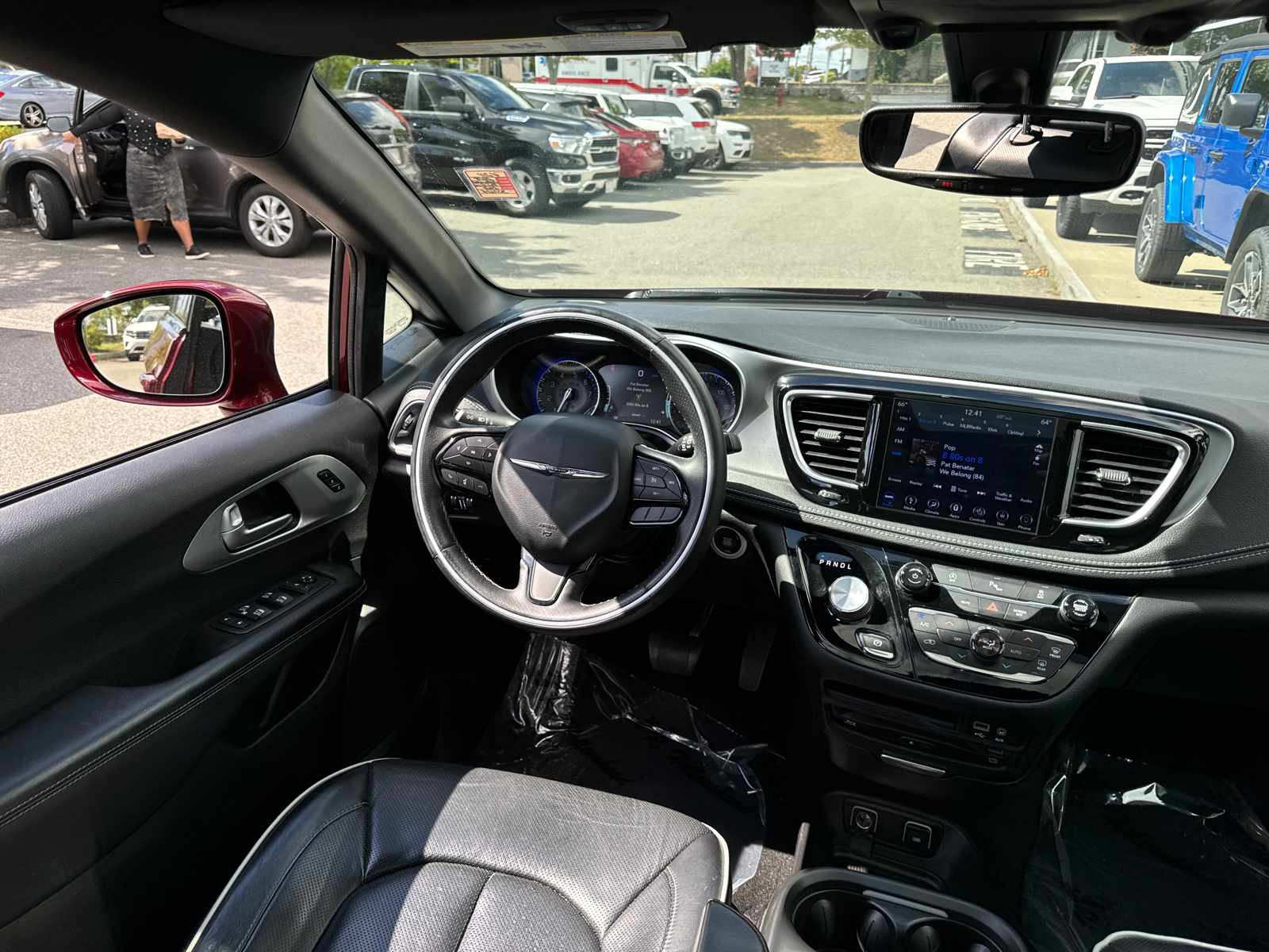 2018 Chrysler Pacifica Limited 34