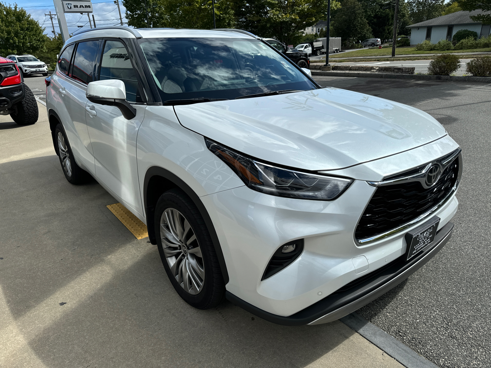 2022 Toyota Highlander Platinum 8