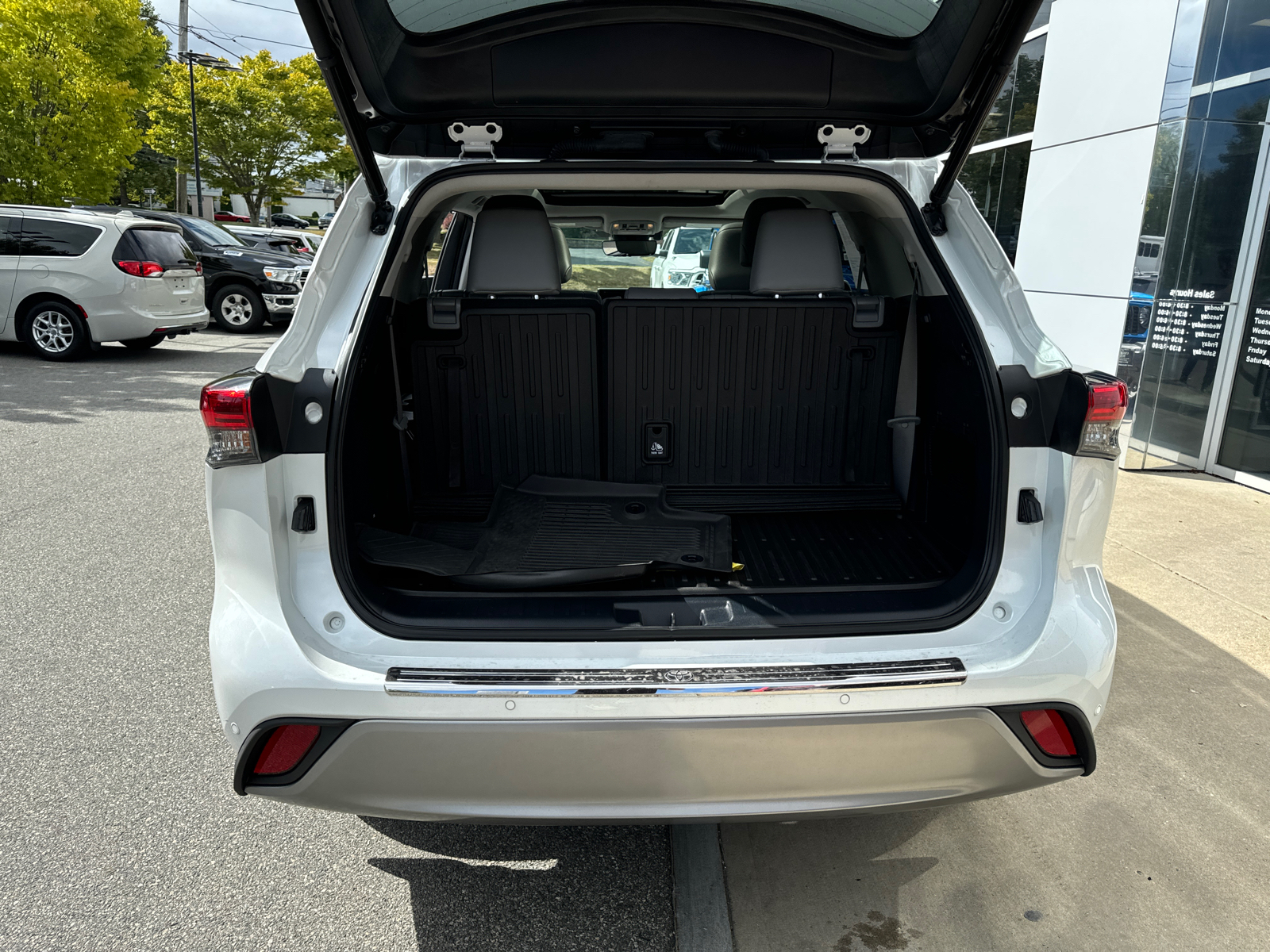 2022 Toyota Highlander Platinum 38