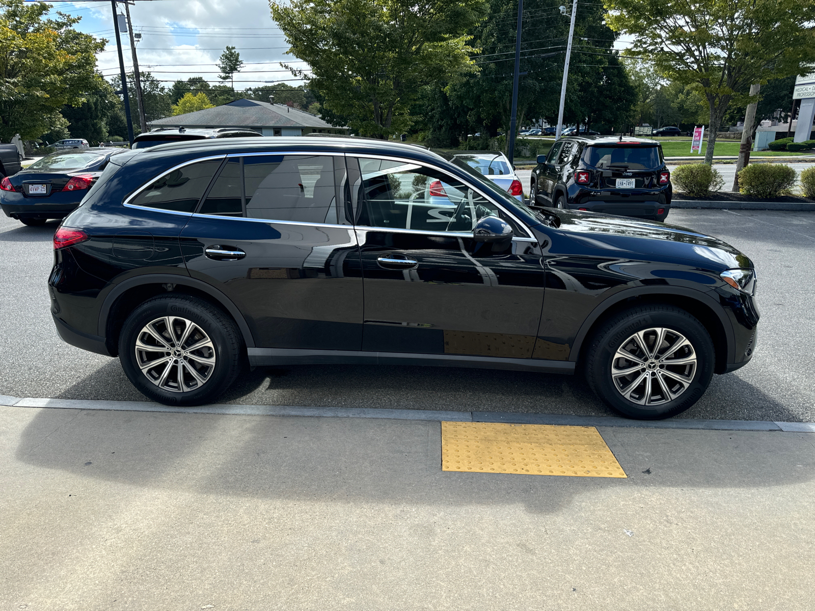 2023 Mercedes-Benz GLC GLC 300 7