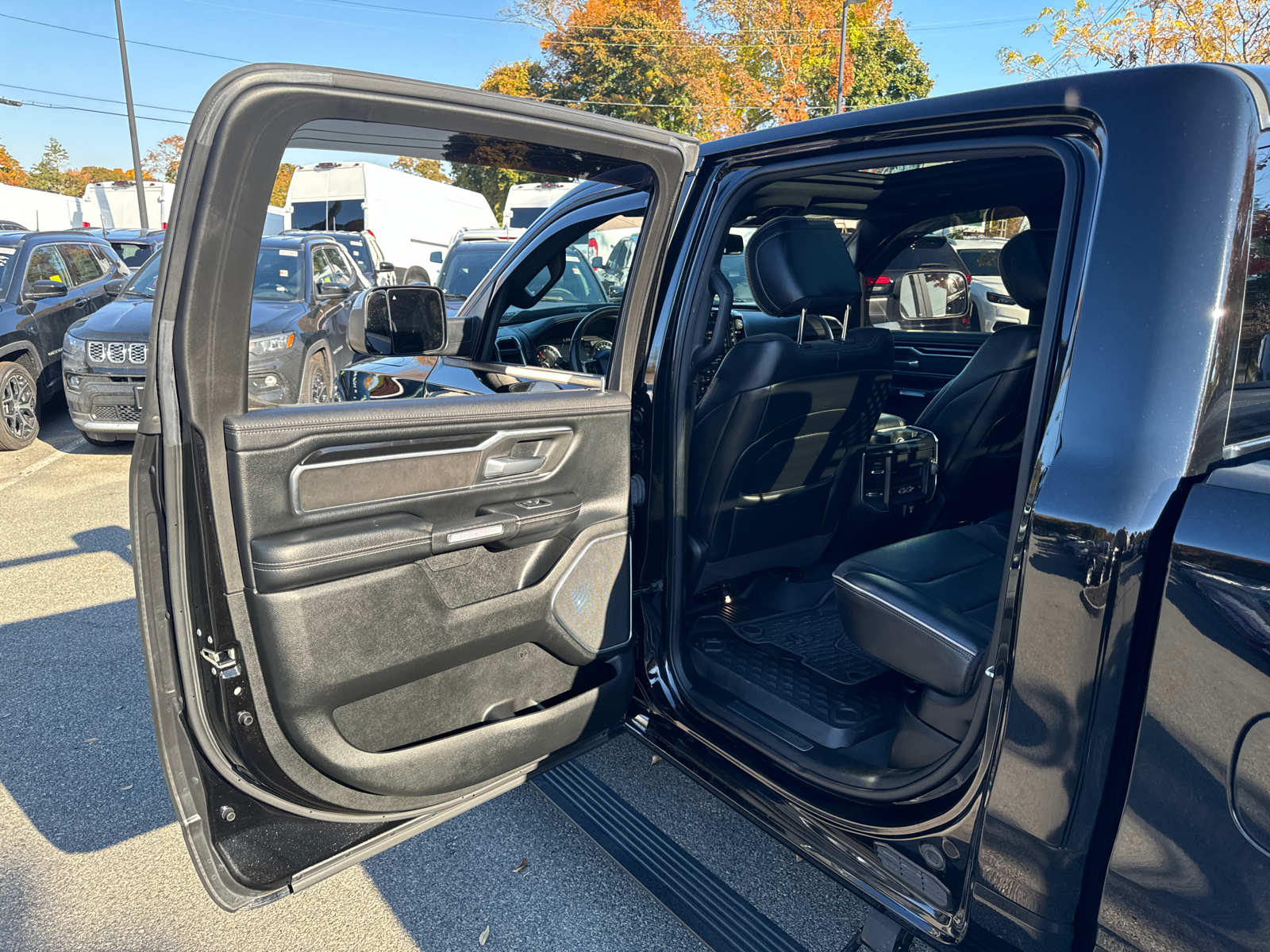 2019 Ram 1500 Laramie 4x4 Crew Cab 57 Box 31