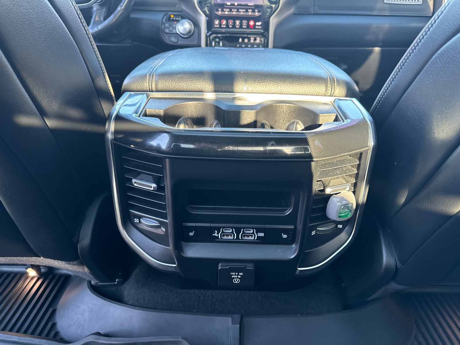 2019 Ram 1500 Laramie 4x4 Crew Cab 57 Box 33